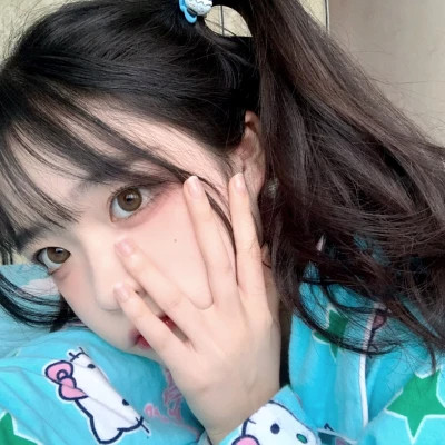 真人女生头像可爱图片