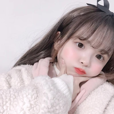 2025女生头像最新少女真人