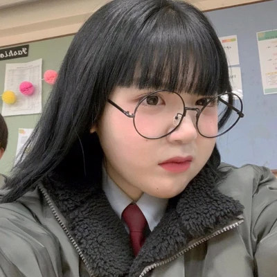 女人头像真人可爱高清