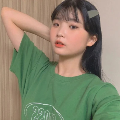头像女十几岁女孩照片