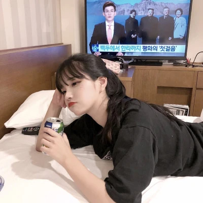 女生10一20多岁的头像