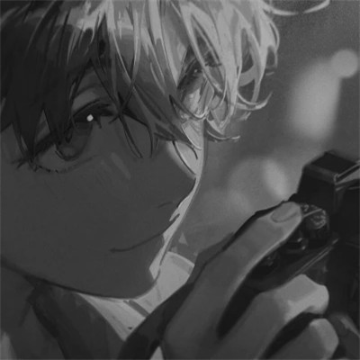 2025最近超火的黑白漫画头像男