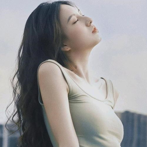 2025年最火的手机头像图片