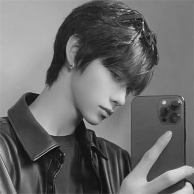 黑白情侣头像一男一女分开