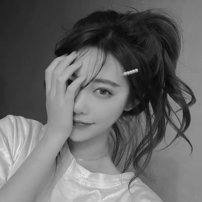 微信情侣头像黑白一男一女图片