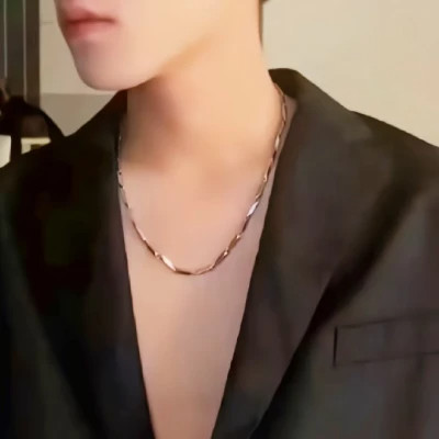 高级情侣头像性感部位一男一女图片