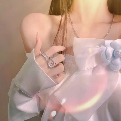 高级情侣头像性感部位一男一女图片