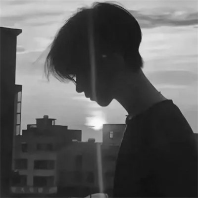 黑白真人情侣头像图集一男一女