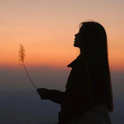女生头像高清真人氛围感图片