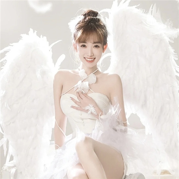 2025气质女头像唯美高清图片