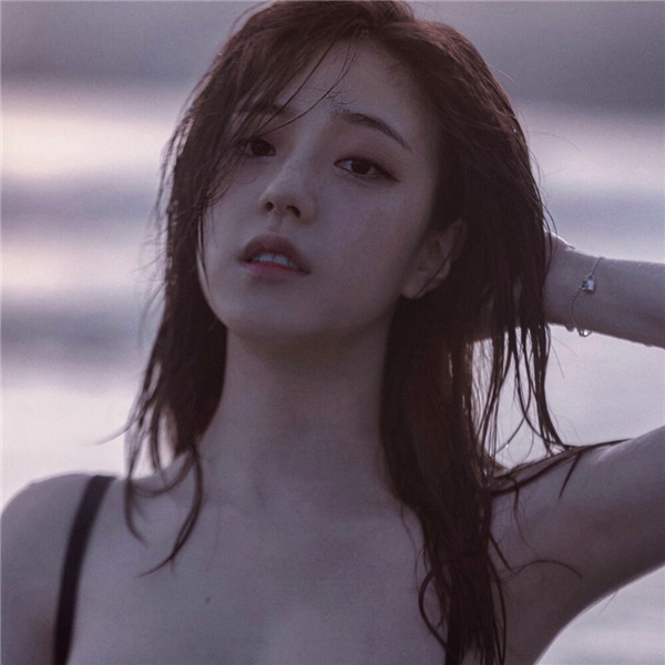 2025气质女头像唯美高清图片
