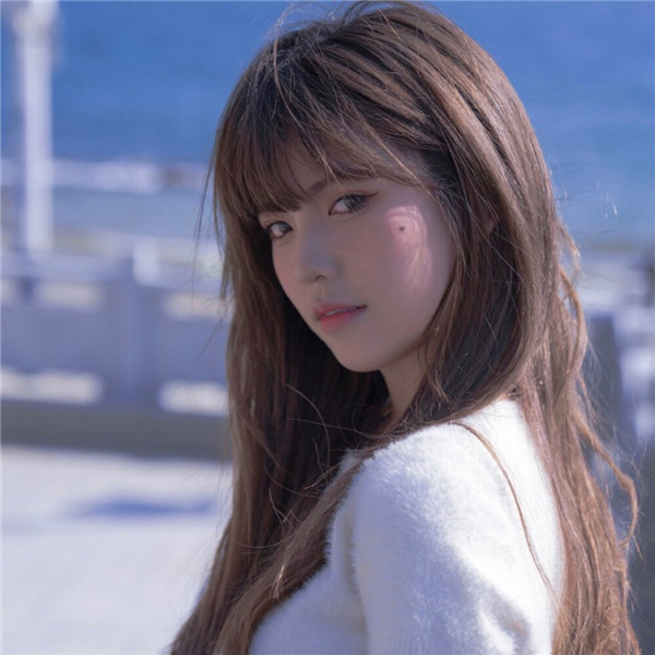 2025气质女头像唯美高清图片