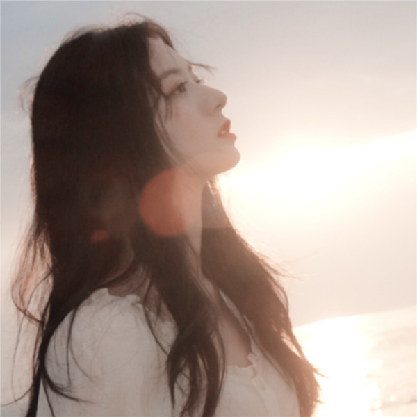 2025最新唯美小清新女头图片