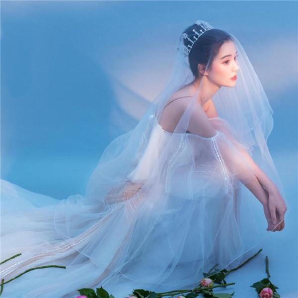 2025爆款头像唯美女生高清图片