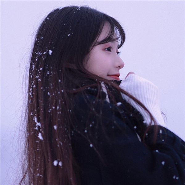 2025爆款头像唯美女生高清图片