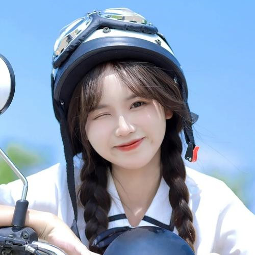 女生2025年最火微信头像图片