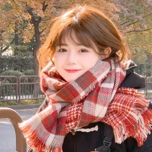2025年最新美女微信头像图片
