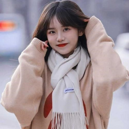 2025年最新美女微信头像图片
