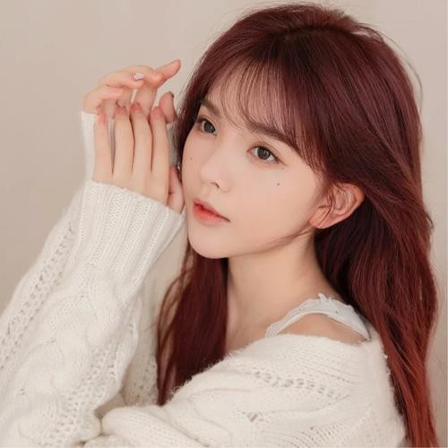 2025年最新美女微信头像图片