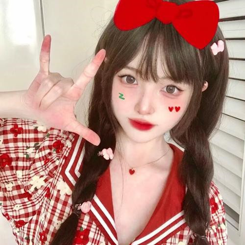 2025年最新美女微信头像图片