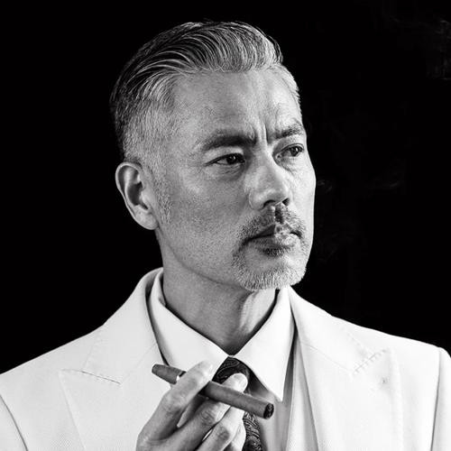 男生帅气头像2025年最火图片