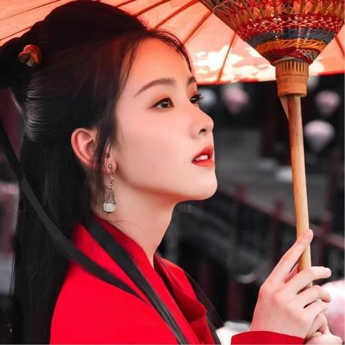 抖音最火的2025年头像图片