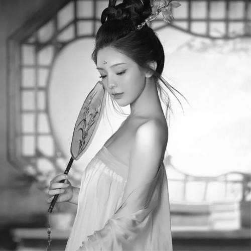 古风黑白高级女头真人图片