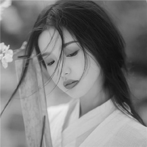 古风女头动漫黑白唯美图片