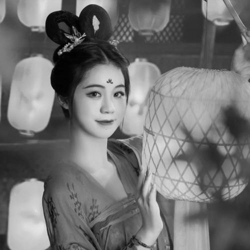 古风女头动漫黑白唯美图片