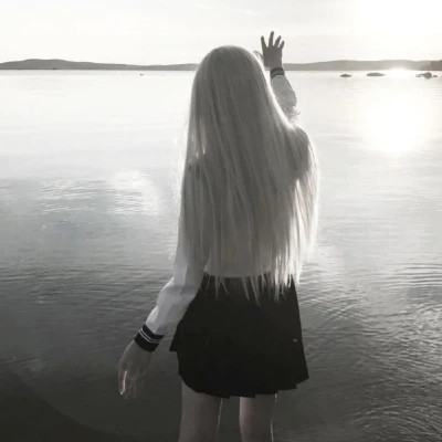 高级感头像女不露脸真人照片