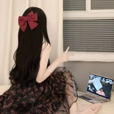 高级感头像女不露脸真人照片