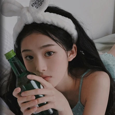 2025超有氛围感的女头图片