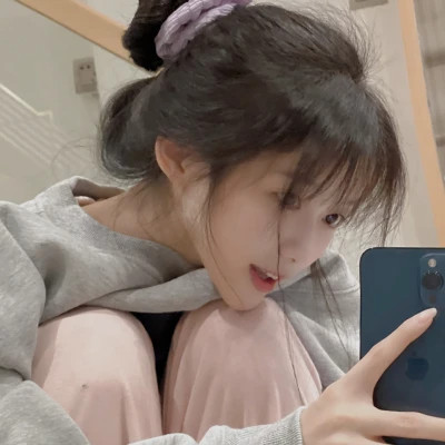 2025超有氛围感的女头图片