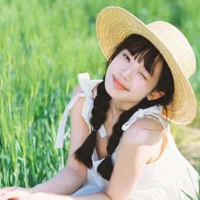 头像2025最新款真人版女清纯