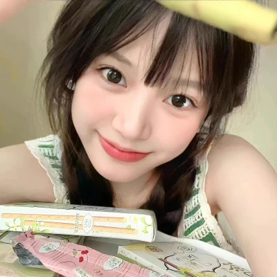 头像2025最新款真人版女清纯