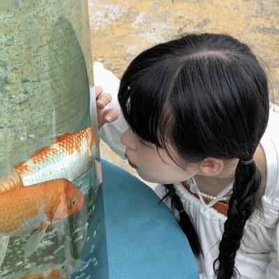 女生2025年最火的QQ头像图片