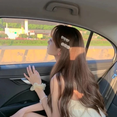 2025最新QQ头像女生唯美真人图片