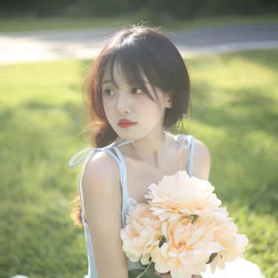 qq高清头像女生真人好看2025