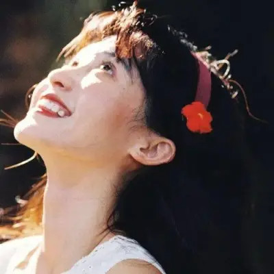 qq高清头像女生真人好看2025