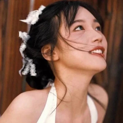 2025最火的图片头像女