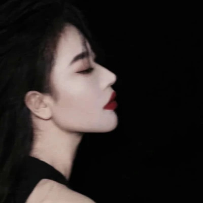 2025最火的图片头像女