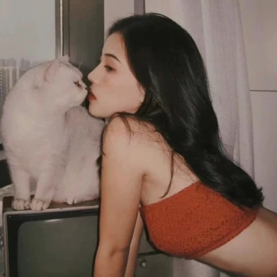 2025最火的图片头像女