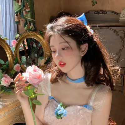 2025最火的图片头像女