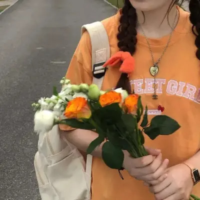 2025最火的图片头像女