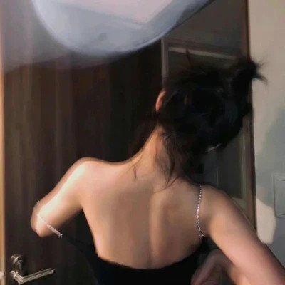 2025最火的图片头像女
