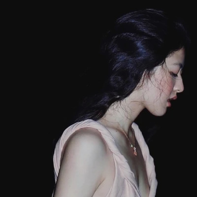 2025头像女生最新版微信