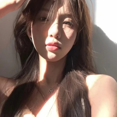 可盐可甜的女生头像真人照片