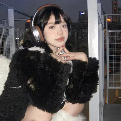 可盐可甜的女生头像真人照片
