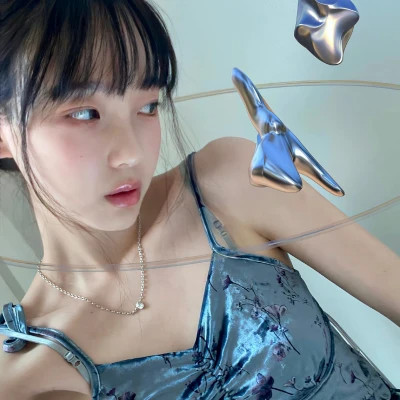 可盐可咸可甜的头像女生图片