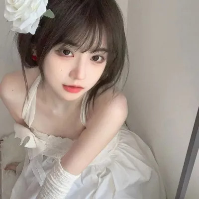 可盐可甜的女生漂亮头像照片